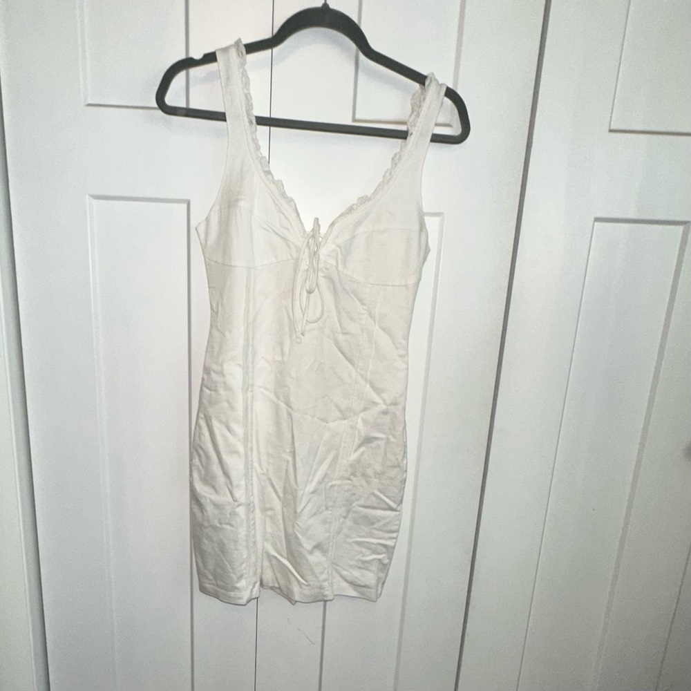 Zara Chic White Summer Mini Dress -medium
